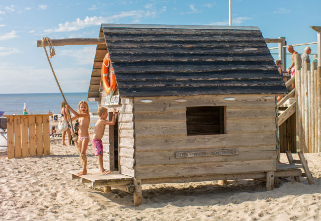 strandhuisje-petten.jpg